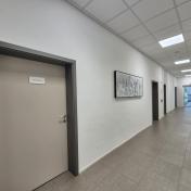 Hodnik kjer so pisarne uprave in računovodstva